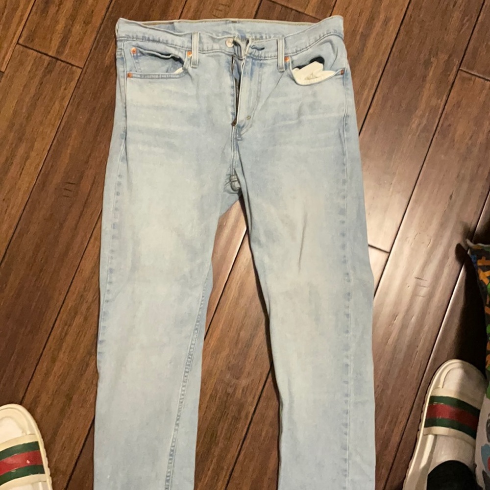 Levi jeans 32x34